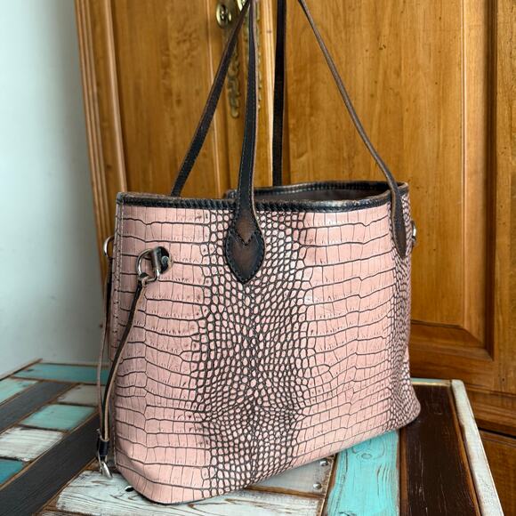 Freebird Mara Pink Croco embossed leather large tote bag distressed RARE - Picture 2 of 16